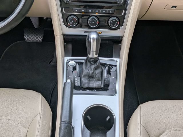 Used 2019 Volkswagen Passat 2.0T Wolfsburg FWD image 17