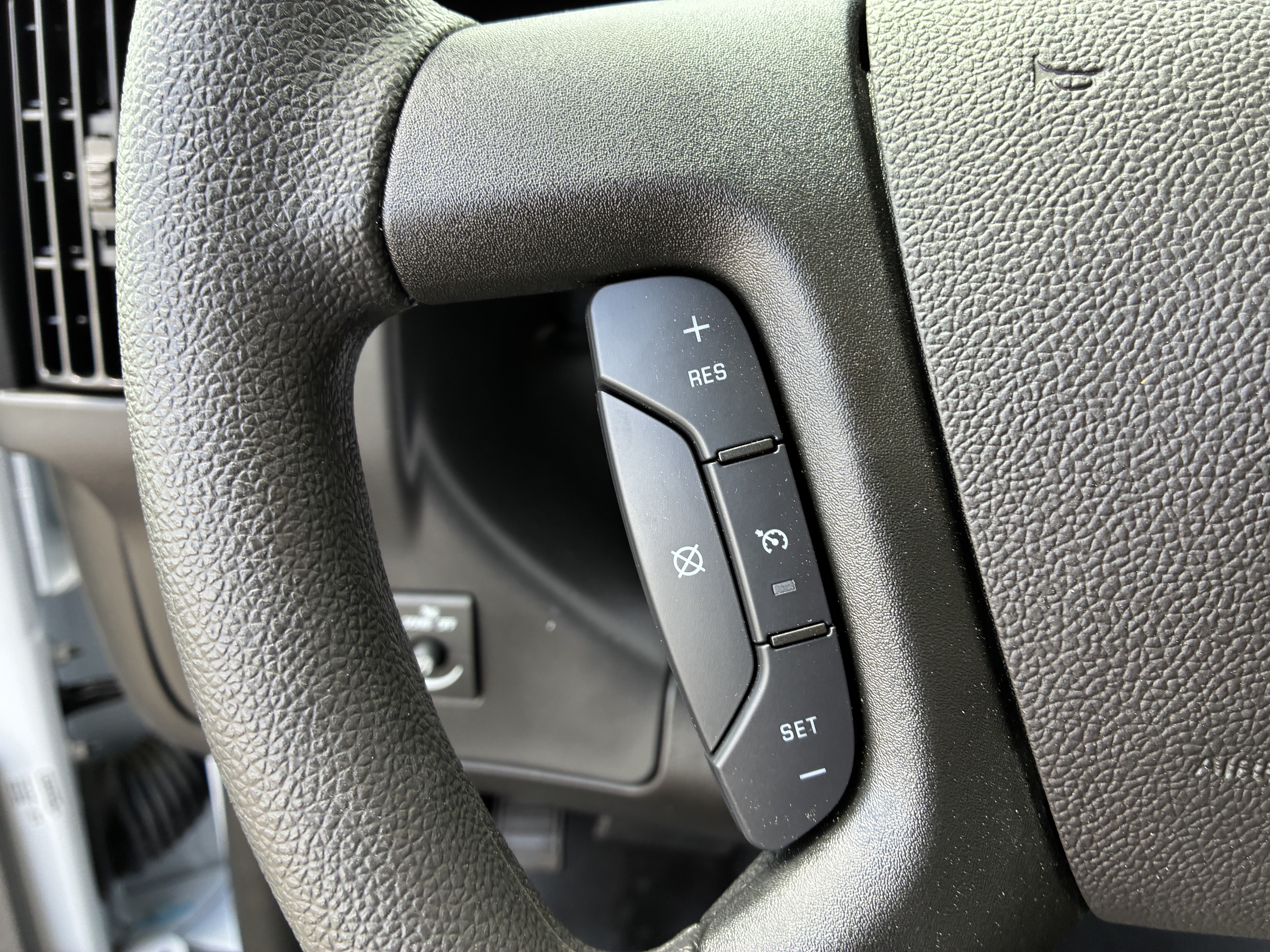 New 2025 Chevrolet Express 2500 Extended w/ Driver Convenience Package RWD image 29