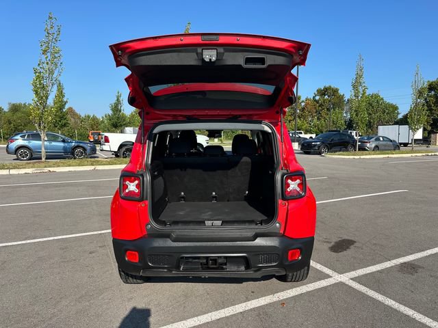 Used 2015 Jeep Renegade Latitude w/ Trailer Tow Group AWD/4WD image 16