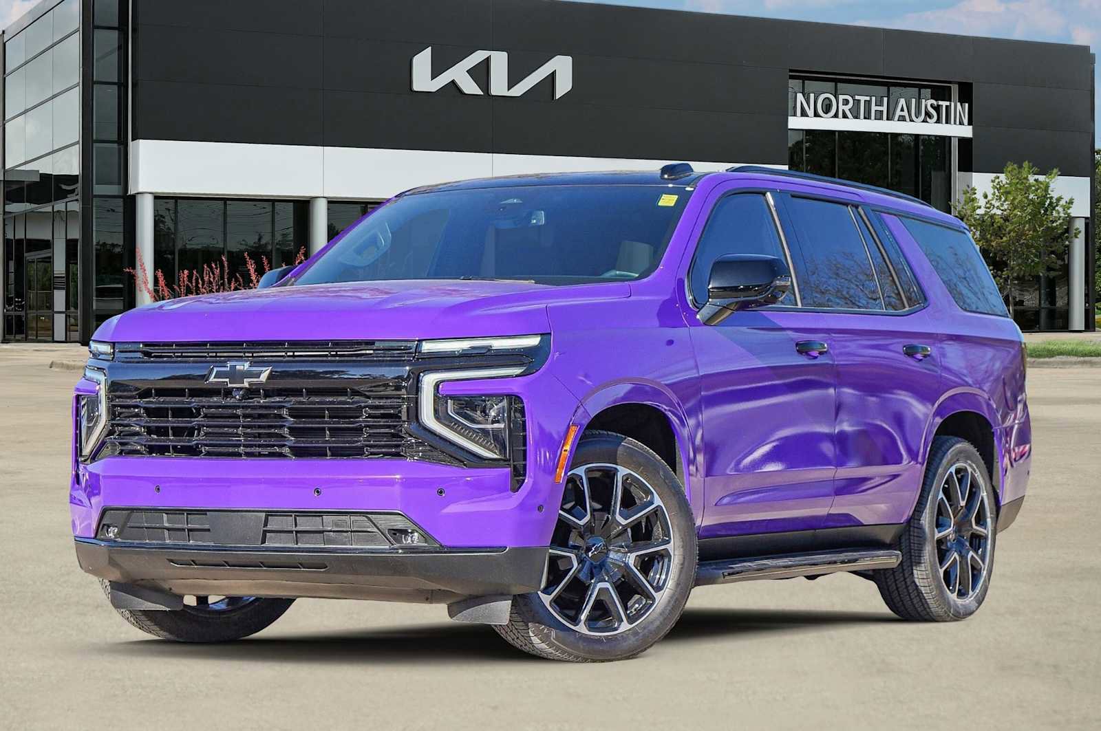 Used 2025 Chevrolet Tahoe RST w/ RST Capability Package image 1