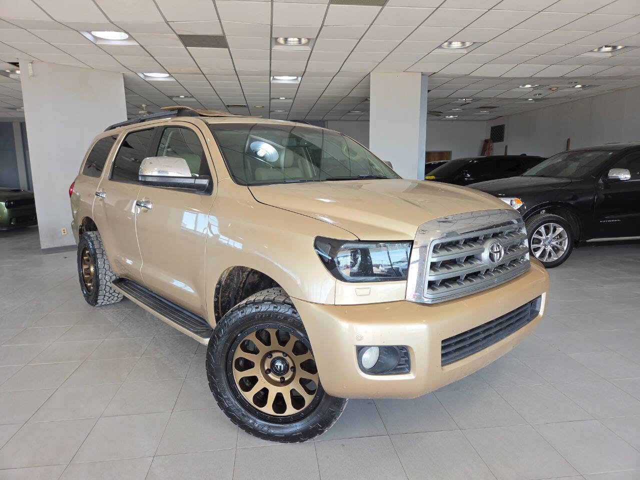 Used 2011 Toyota Sequoia Platinum AWD/4WD image 1