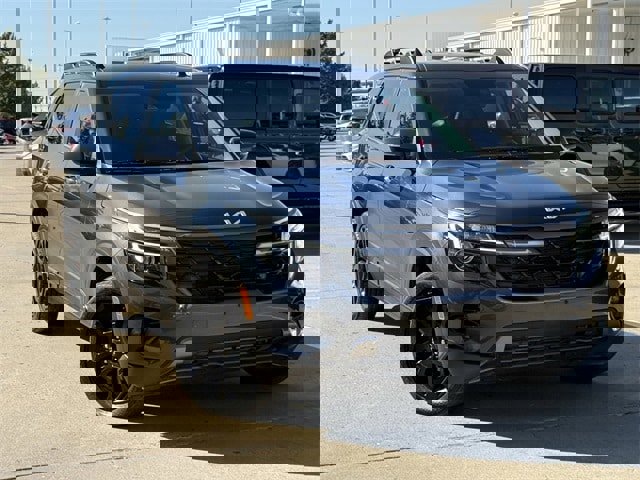 Used 2024 Kia Seltos X-Line image 2