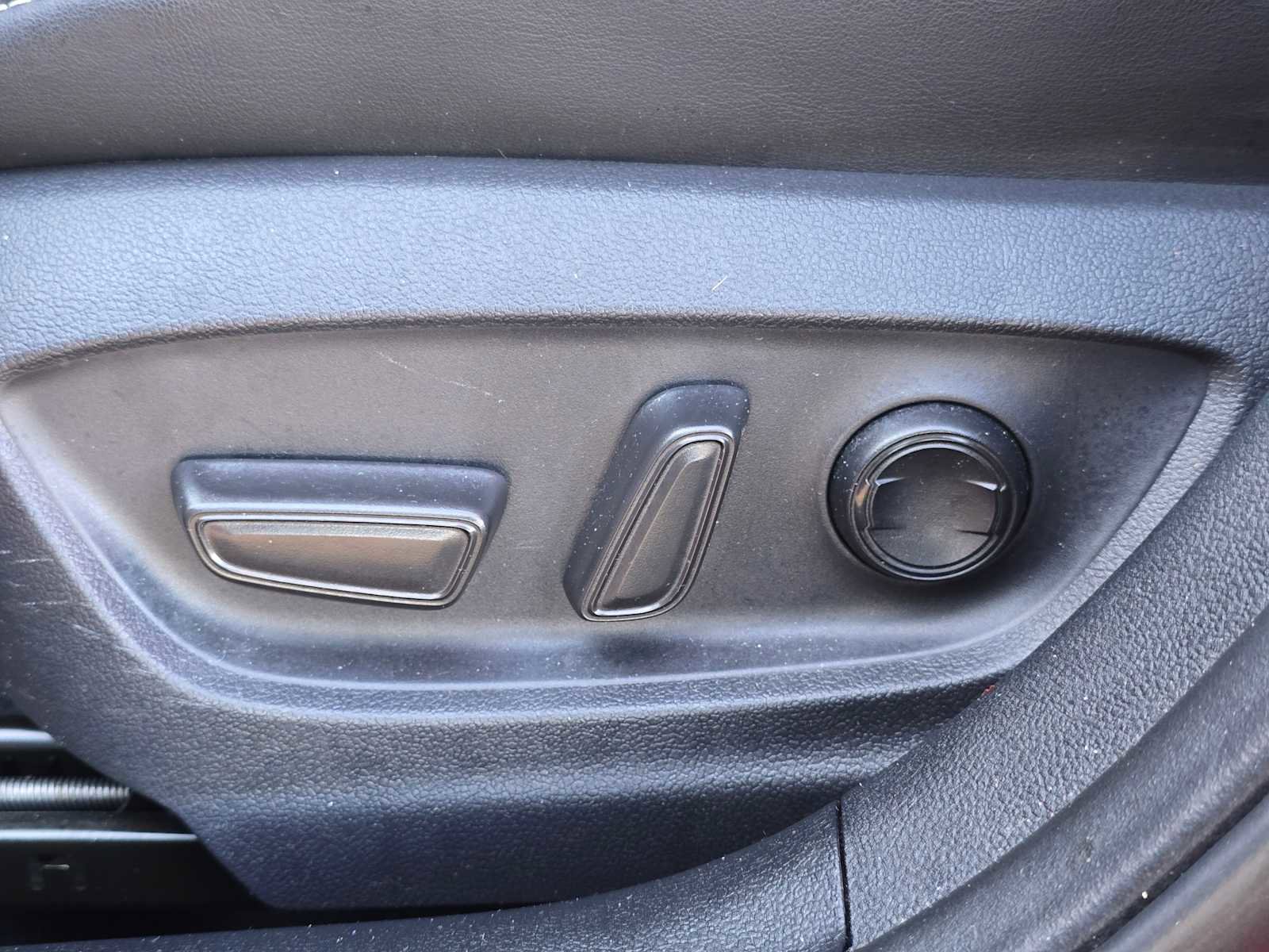 Certified 2021 Toyota Prius Prime XLE image 25