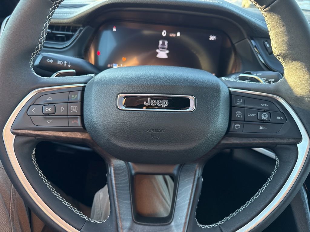 New 2026 Jeep Grand Cherokee Altitude AWD/4WD image 20