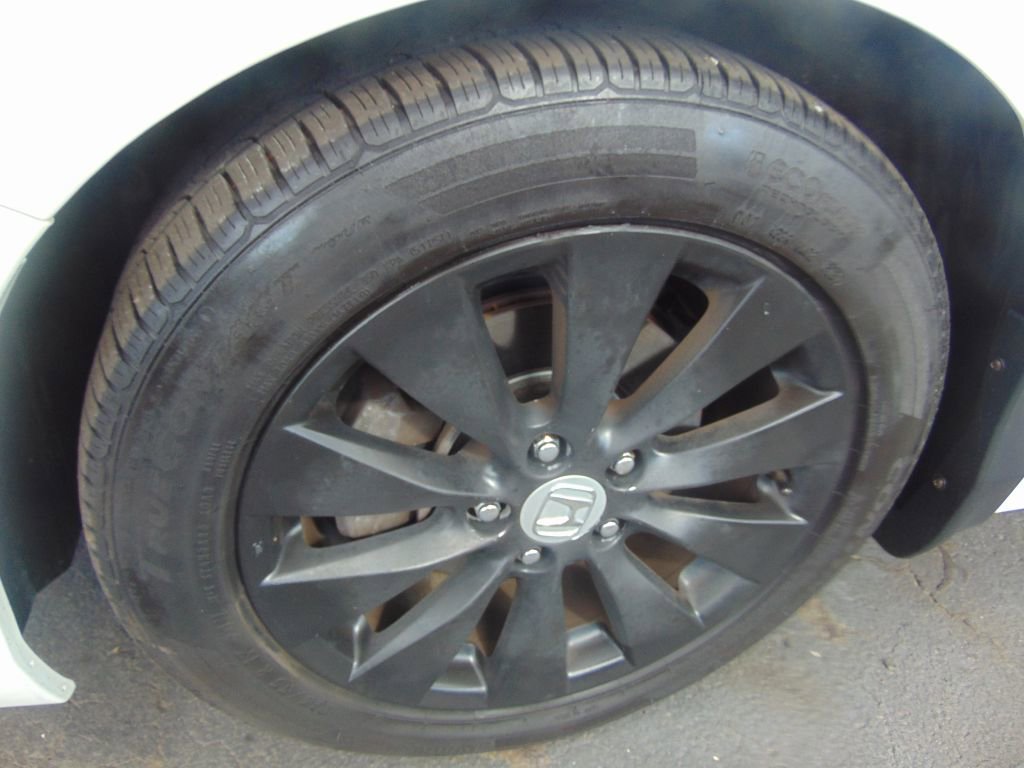 Used 2013 Honda Accord EX image 31