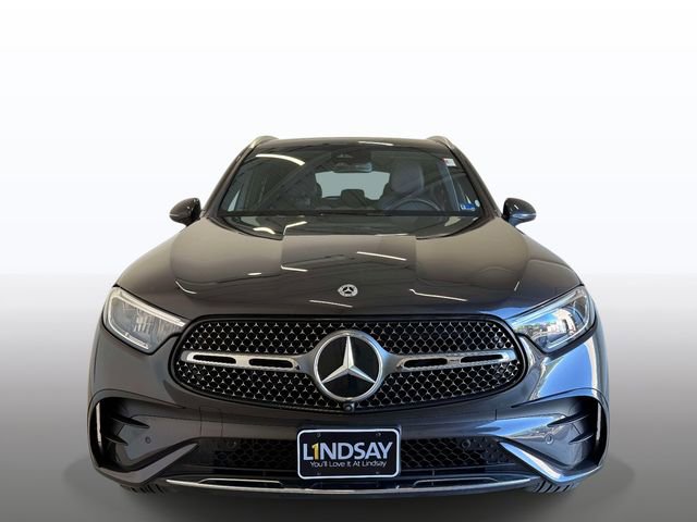 Used 2025 Mercedes-Benz GLC 300 4MATIC image 8