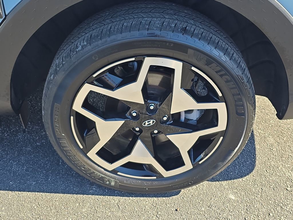 Used 2022 Hyundai Santa Cruz Limited image 6