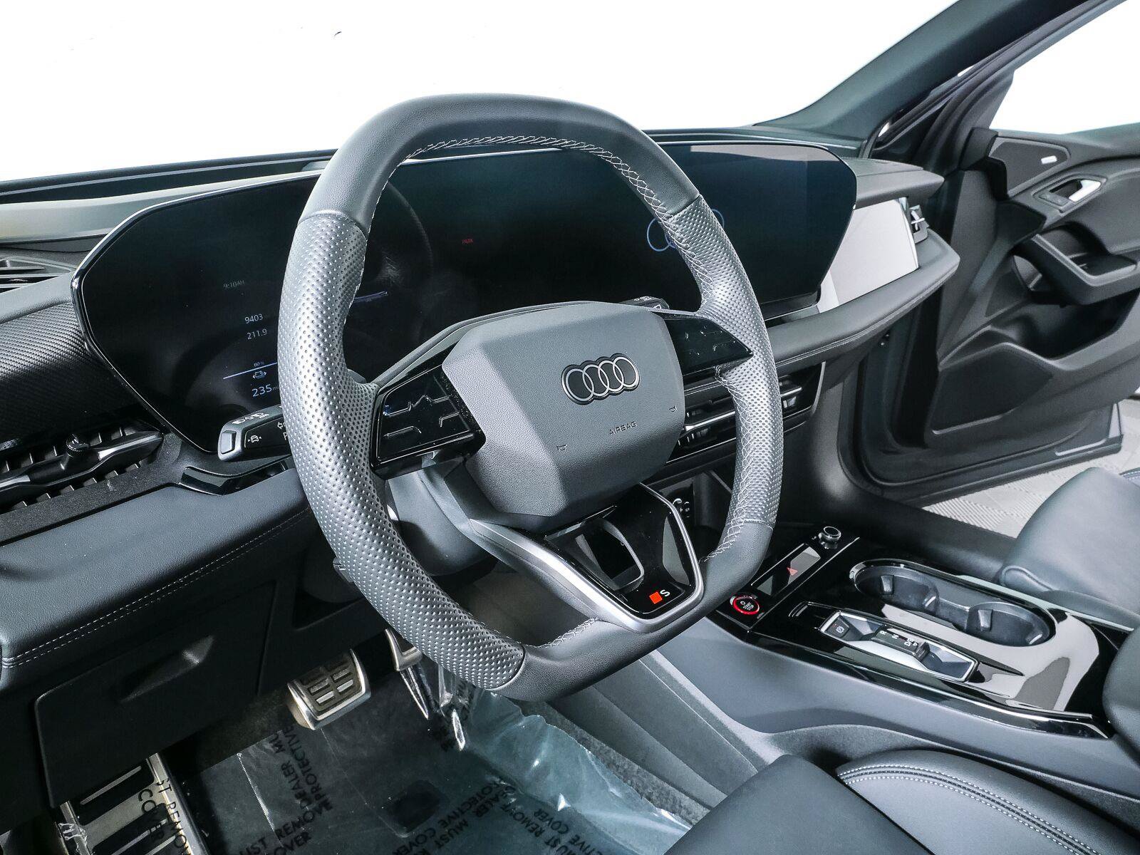 Used 2025 Audi SQ6 e-tron Prestige w/ 21" Black Optic Wheel Package AWD/4WD image 4