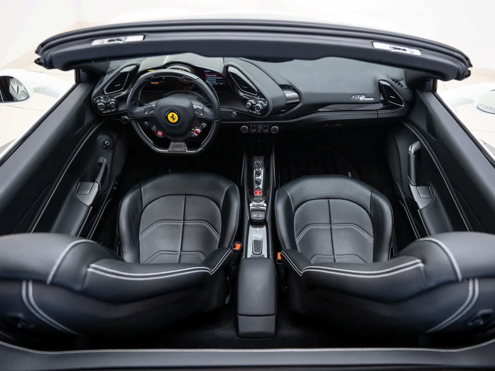 Used 2018 Ferrari 488 Spider RWD image 20