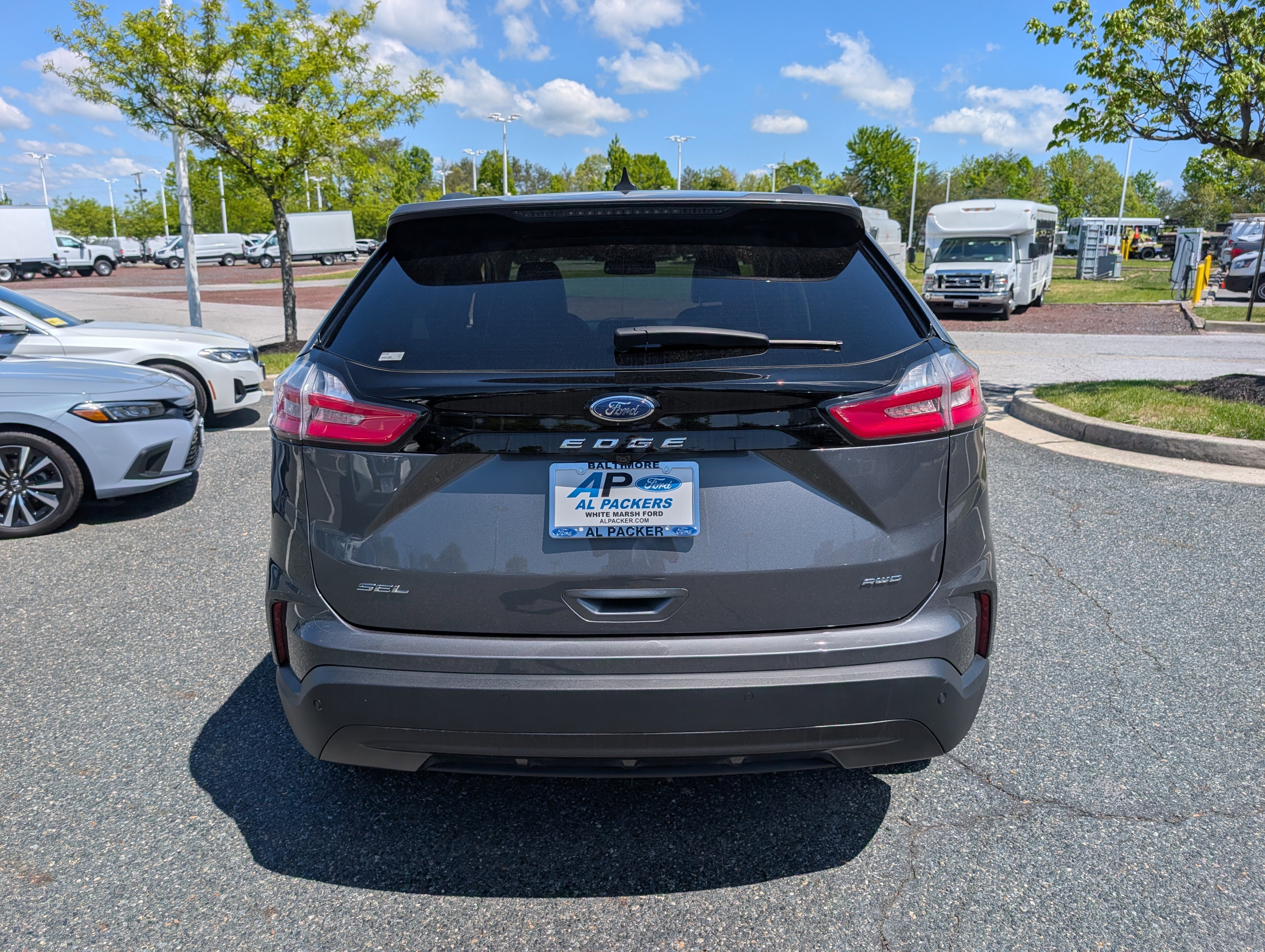 Used 2024 Ford Edge SEL w/ Sport Appearance Package AWD/4WD image 4