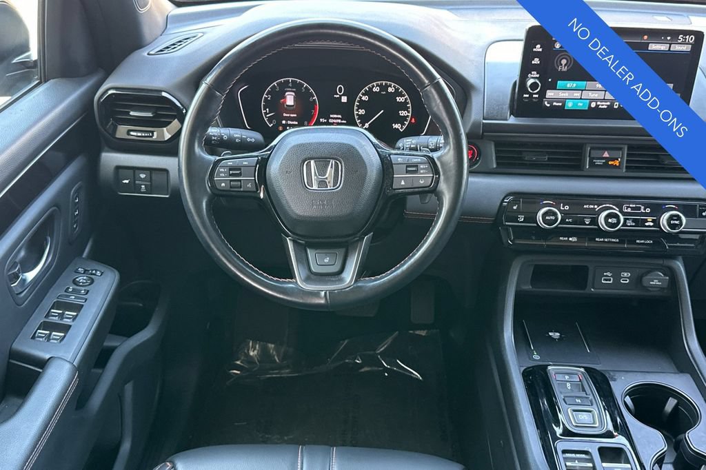 Certified 2025 Honda Pilot TrailSport image 16