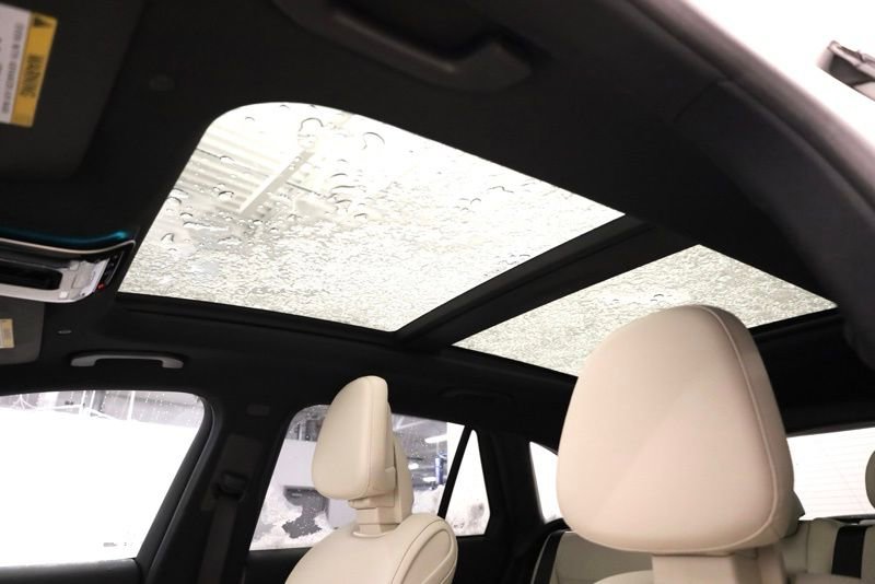 Used 2023 Mercedes-Benz GLC 300 4MATIC image 28