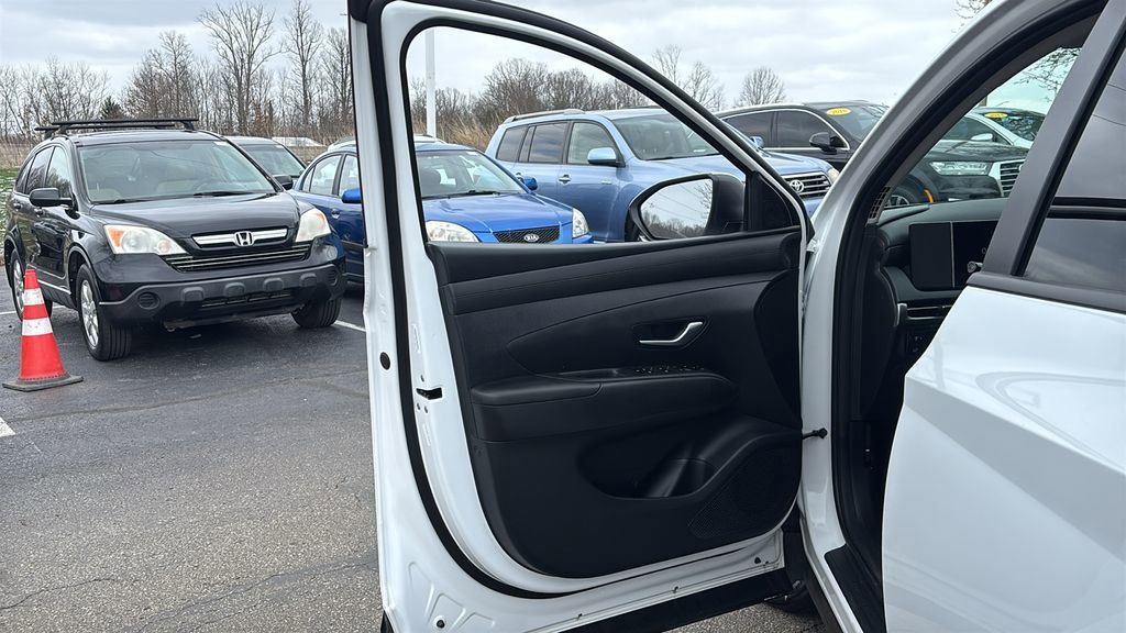 Used 2025 Hyundai Tucson SEL image 11