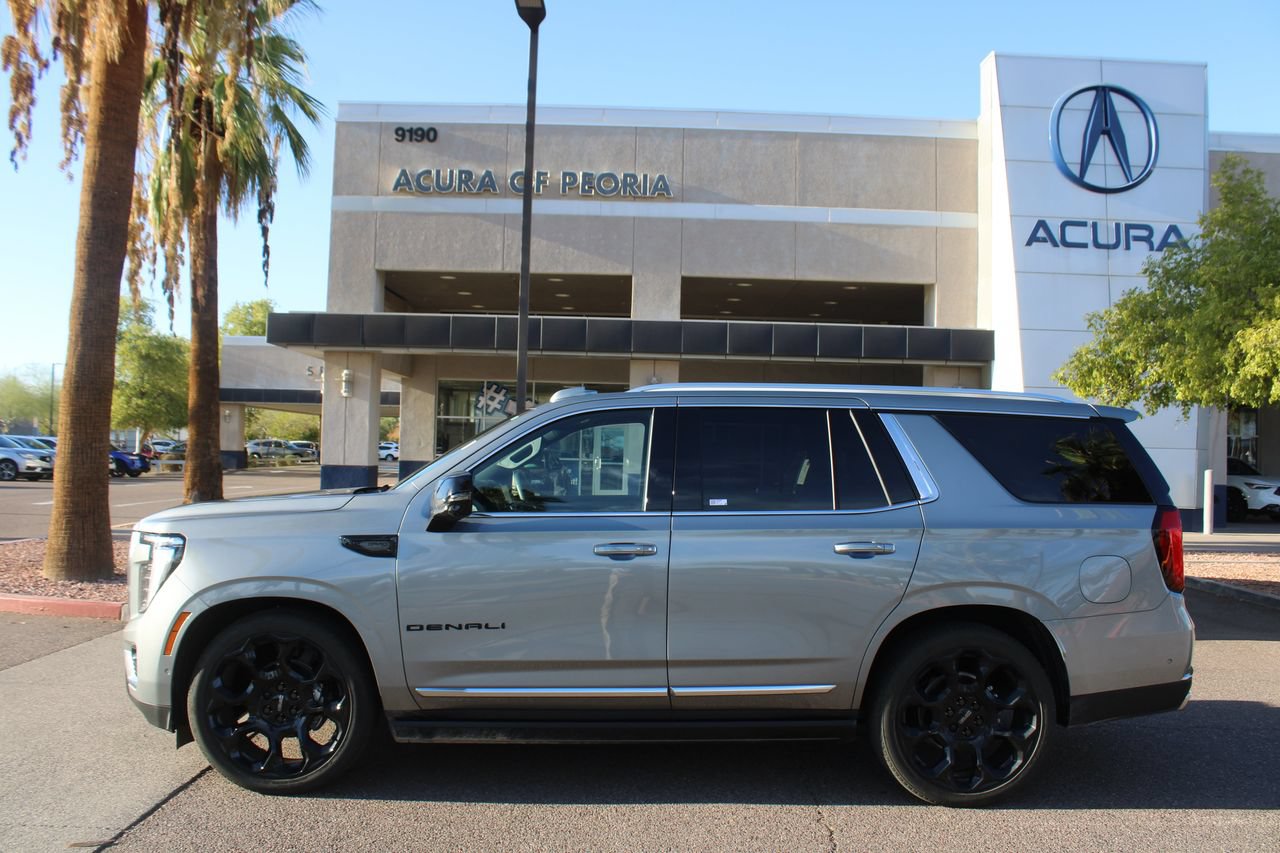 Used 2026 GMC Yukon Denali AWD/4WD image 2