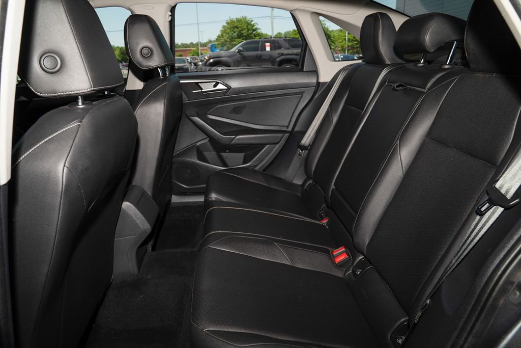 Used 2019 Volkswagen Jetta SE FWD image 9