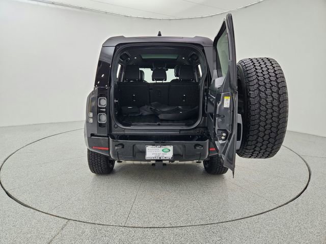 Certified 2022 Land Rover Defender 110 X image 15