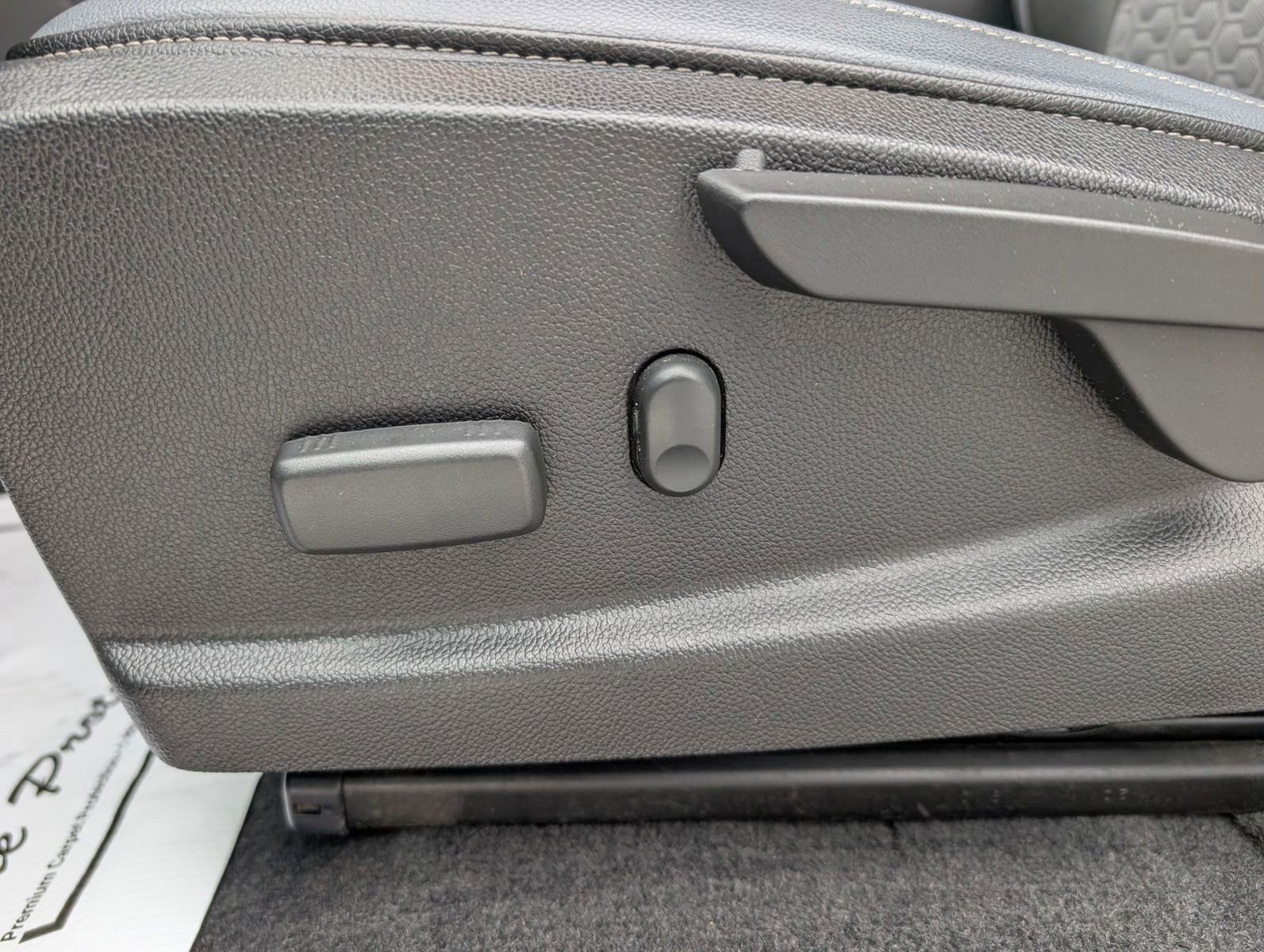 Used 2020 Chevrolet Colorado Z71 image 11