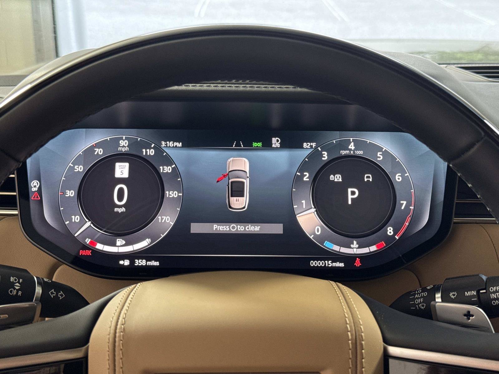 New 2026 Land Rover Range Rover Autobiography AWD/4WD image 32