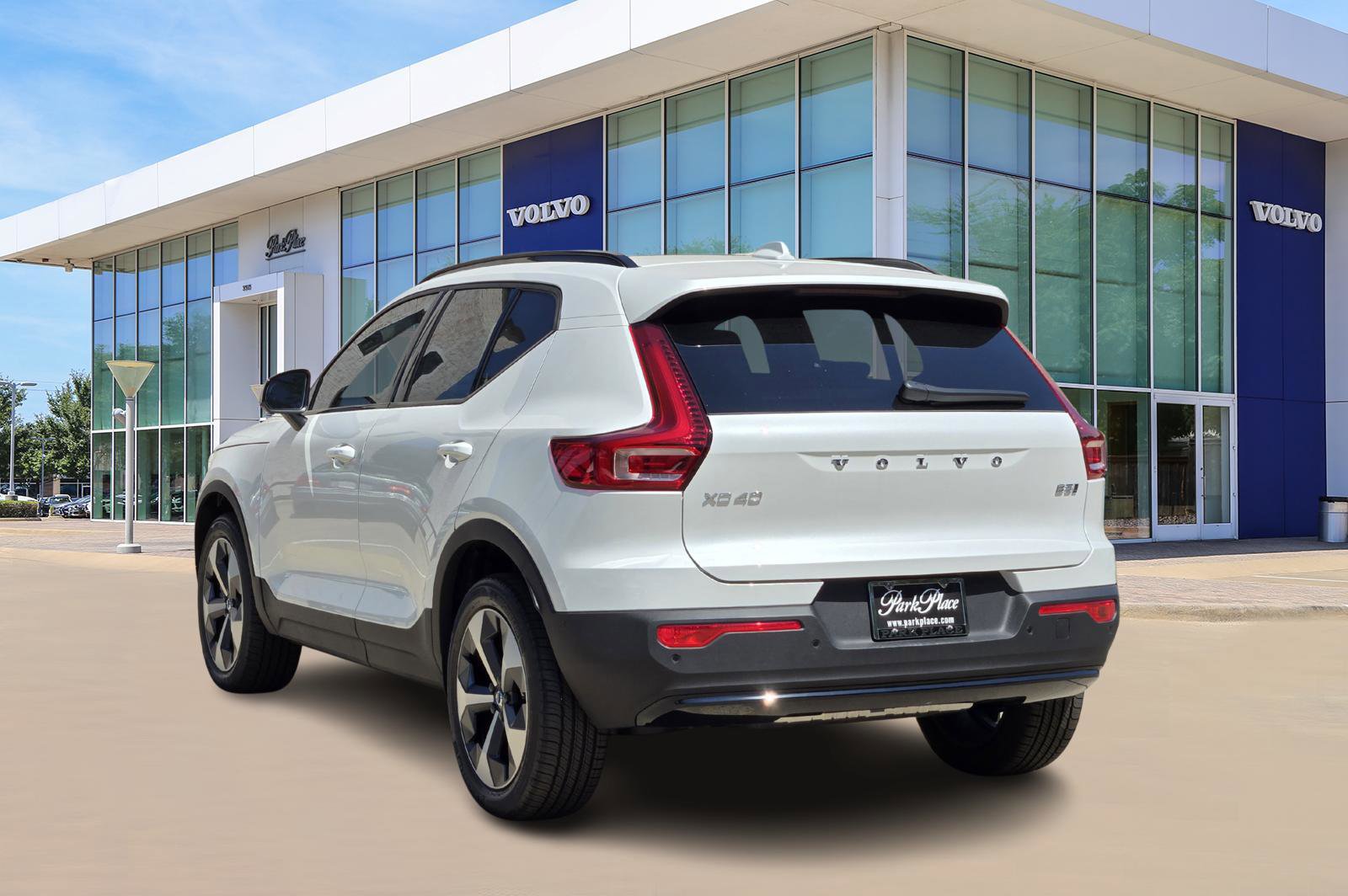 New 2026 Volvo XC40 B5 Plus w/ Protection Package Premier image 4