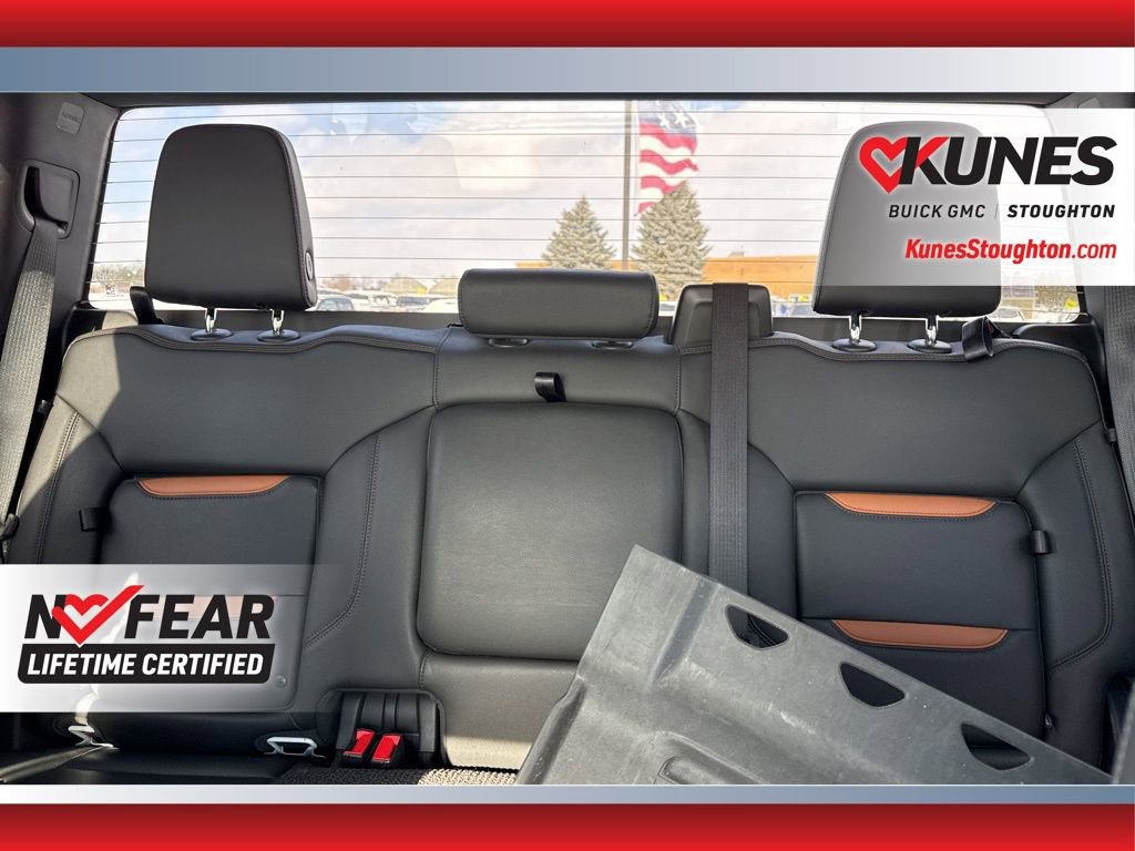 Used 2023 GMC Sierra 1500 AT4 image 35