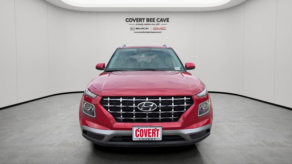 Used 2022 Hyundai Venue SEL image 2