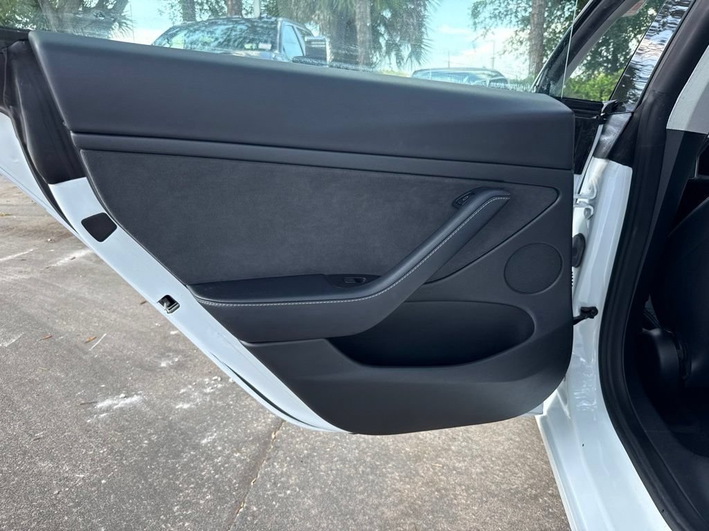 Used 2022 Tesla Model 3 Long Range AWD/4WD image 46