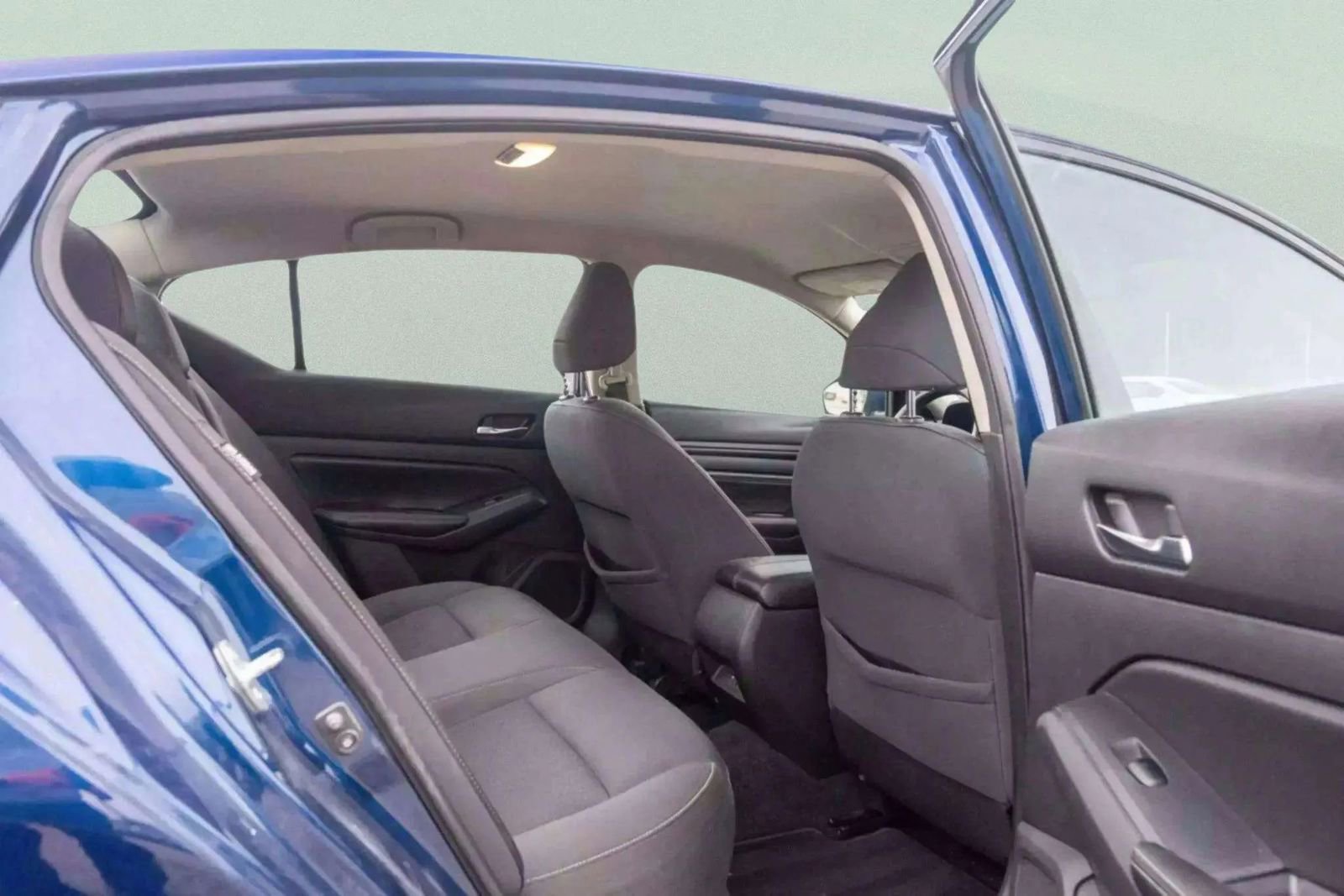 Used 2020 Nissan Altima 2.5 S image 8