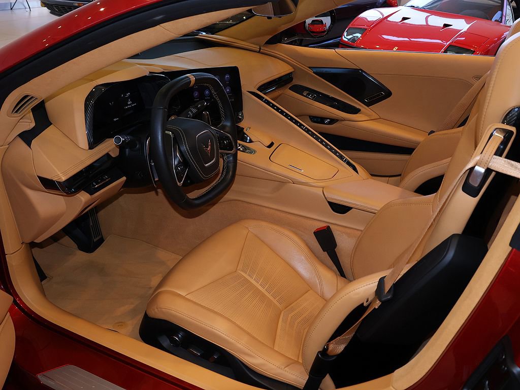Used 2023 Chevrolet Corvette Stingray Premium Cpe w/ Z51 Performance Package image 4