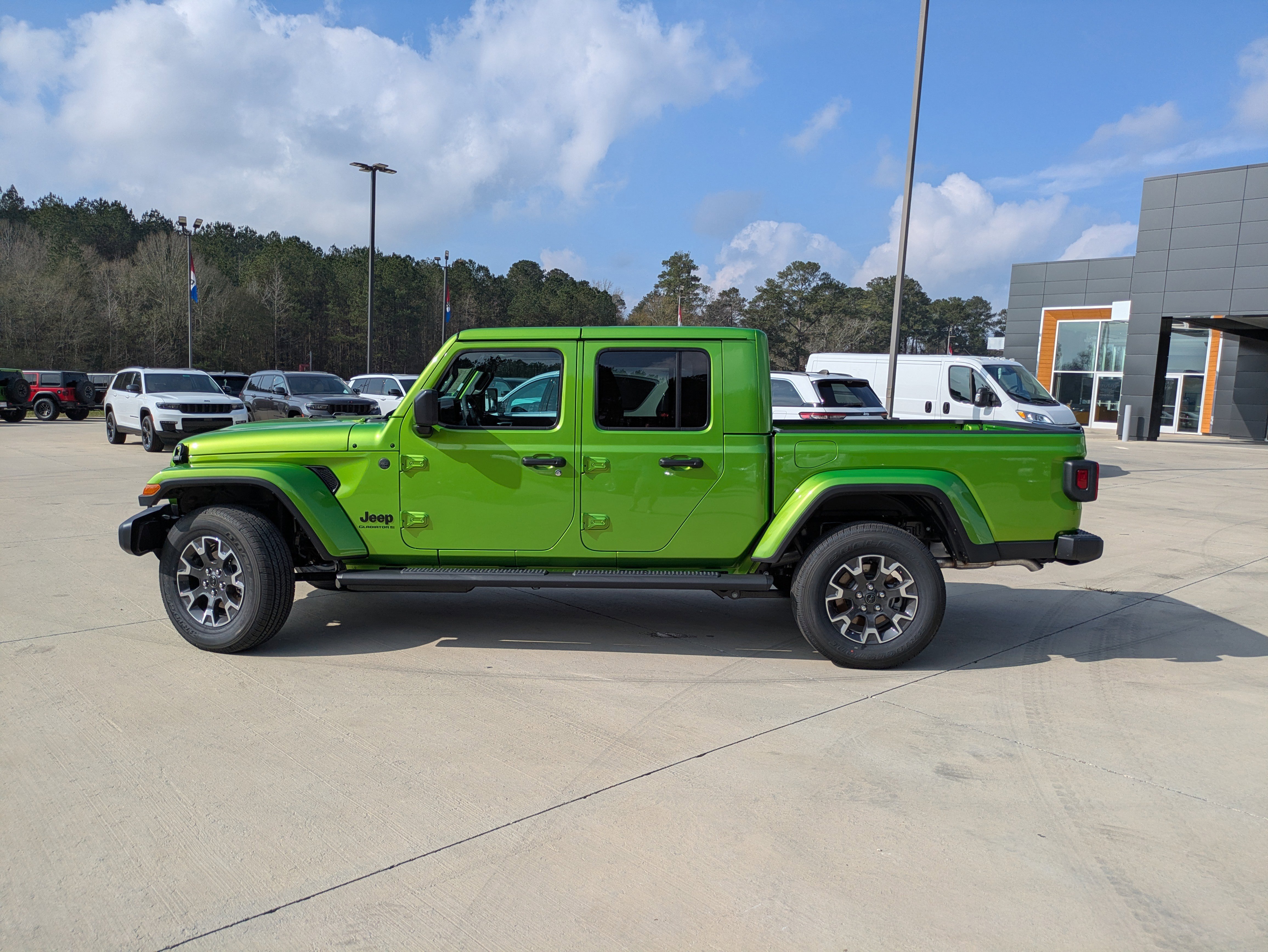 New 2026 Jeep Gladiator Sport AWD/4WD image 5