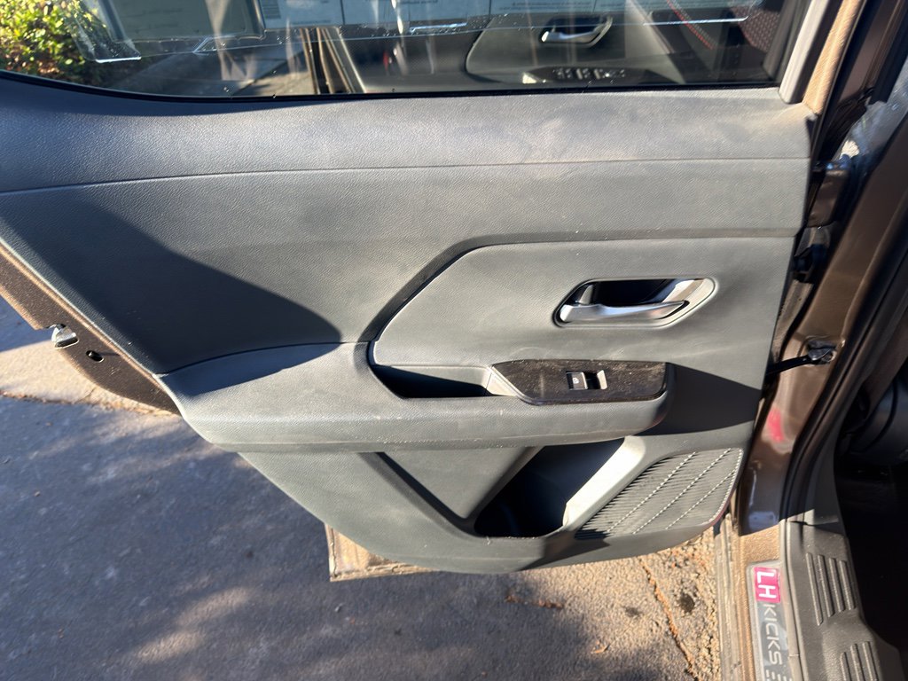 New 2026 Nissan Kicks SR w/ SR Premium Package image 32