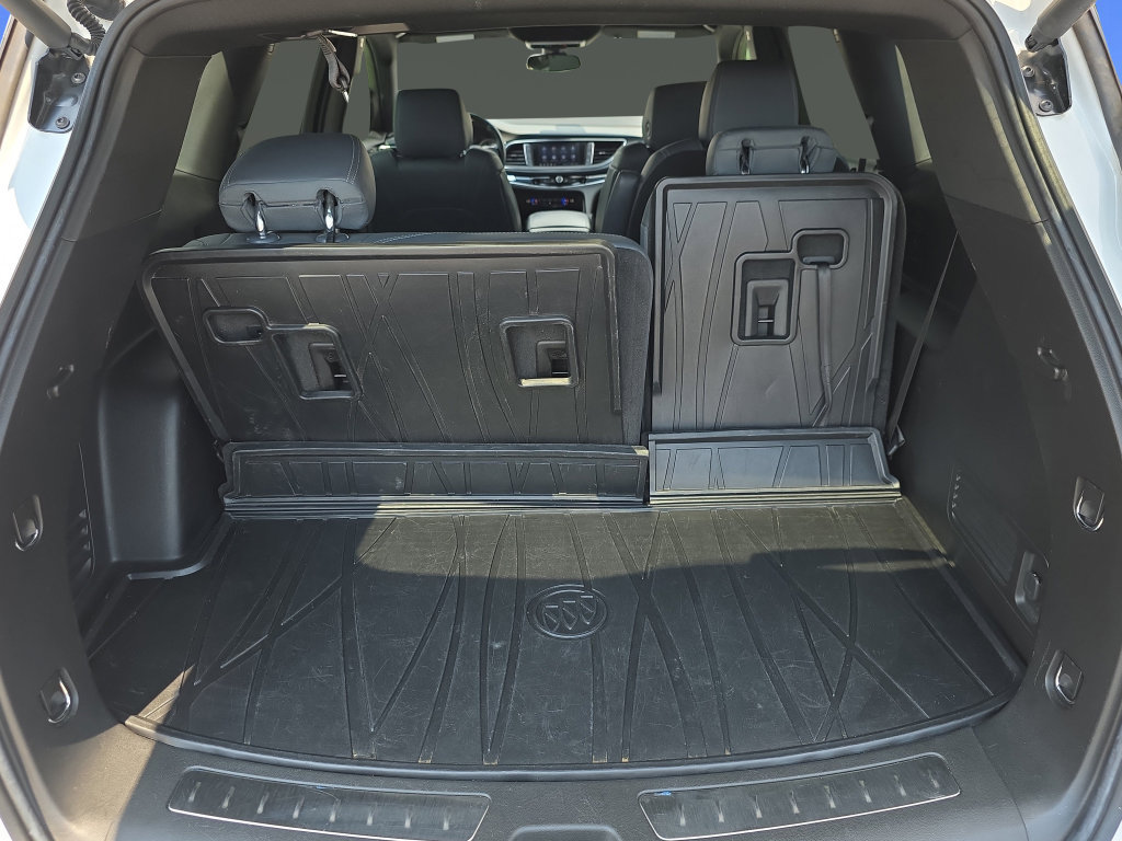 Used 2023 Buick Enclave Essence FWD image 33