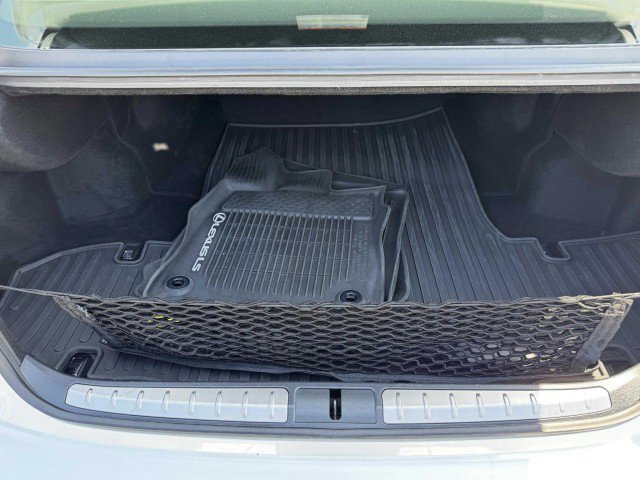 Used 2023 Lexus LS 500 w/ Accessory Package (Z2) image 54