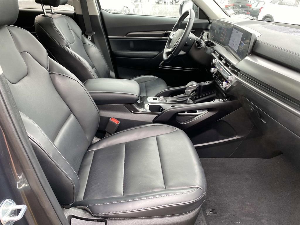 Used 2024 Kia Telluride S w/ S Sunroof Package image 24