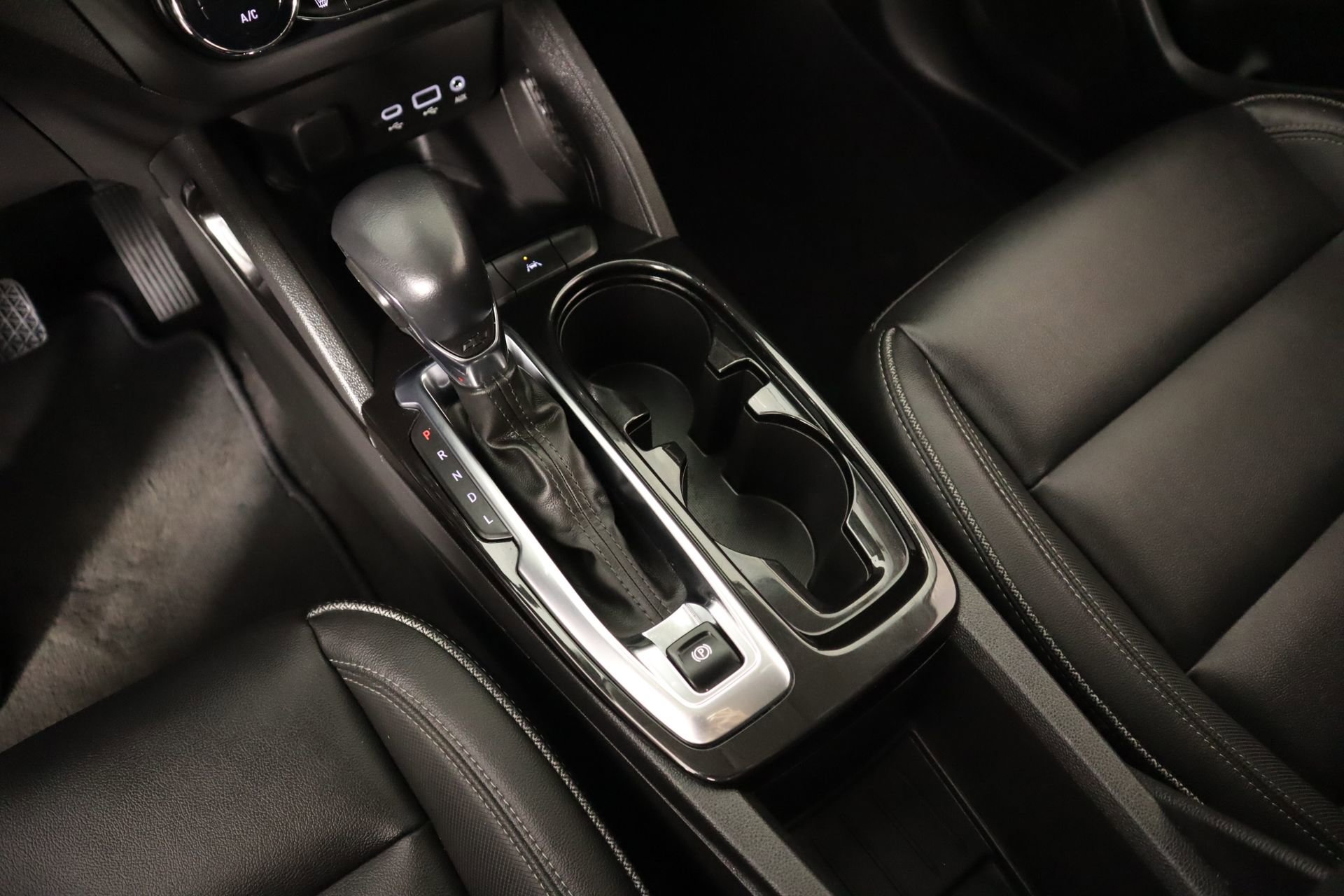 Used 2022 Chevrolet TrailBlazer LT w/ Premium Seating Package image 8