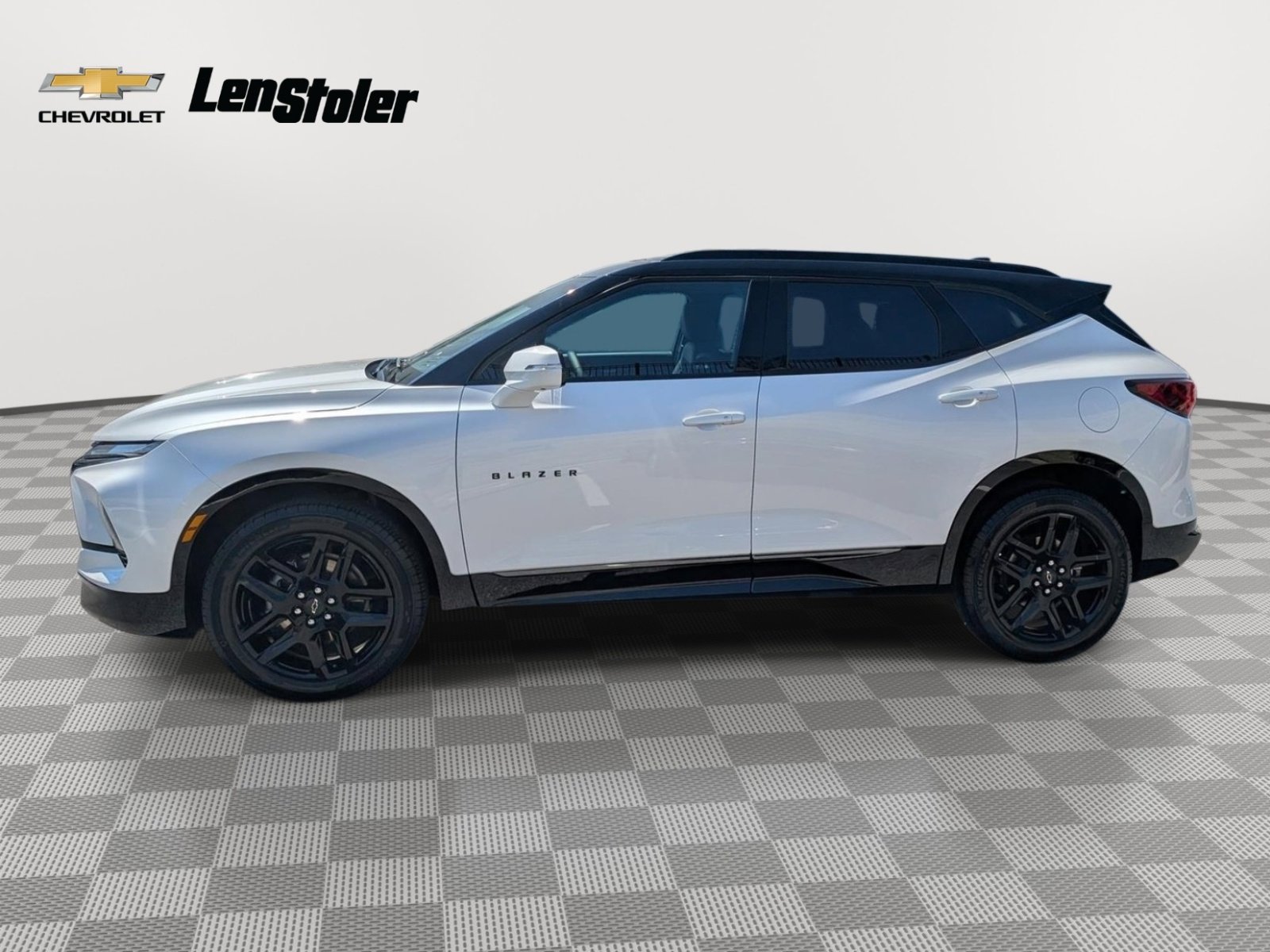 Used 2024 Chevrolet Blazer RS w/ Driver Confidence II Package image 2