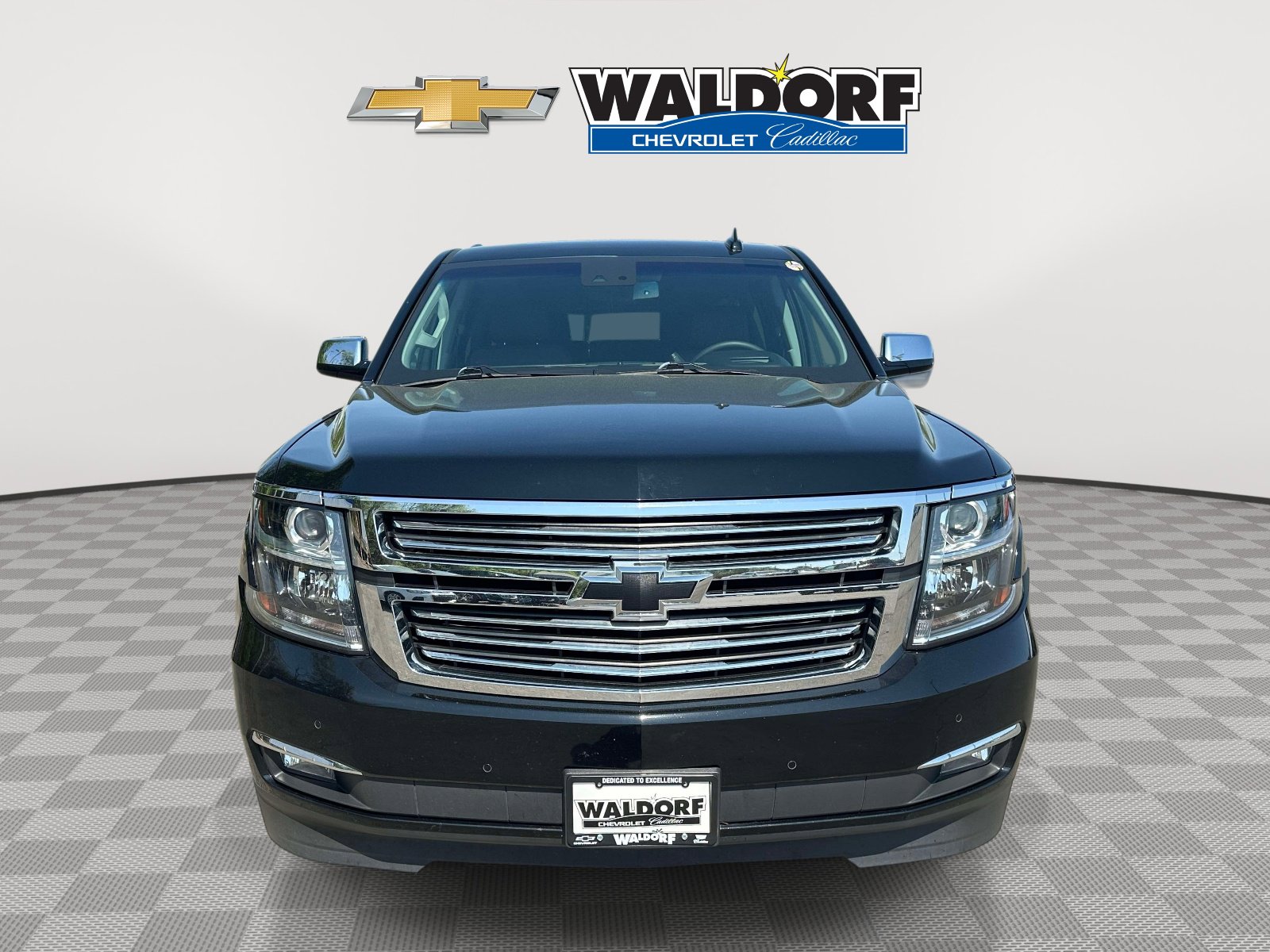 Used 2020 Chevrolet Suburban Premier w/ Premier Plus Edition image 2