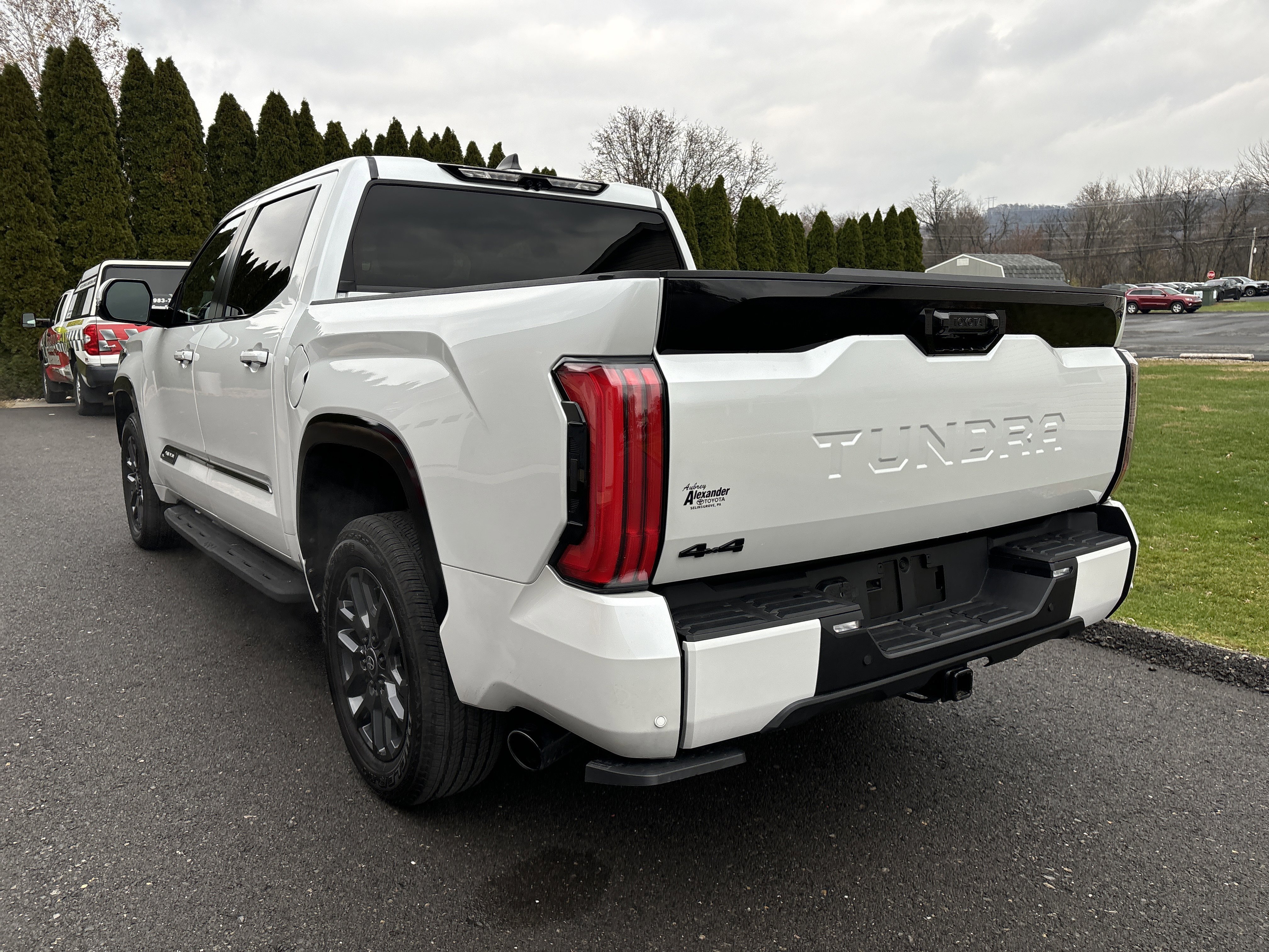 Used 2025 Toyota Tundra Platinum image 5