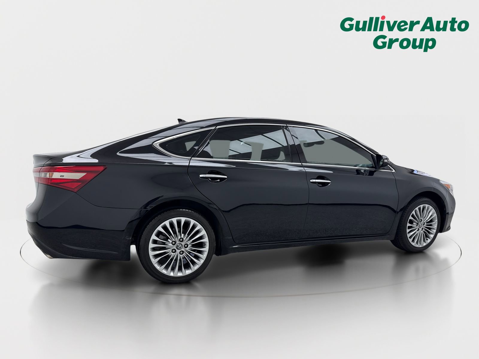 Used 2016 Toyota Avalon Limited FWD image 9