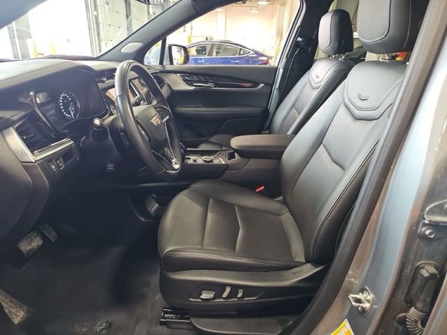 Used 2024 Cadillac XT6 Premium Luxury AWD/4WD image 9