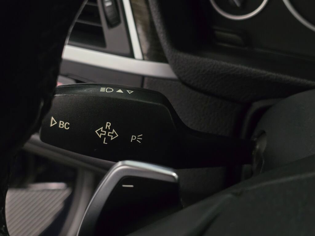 Used 2017 BMW 340i xDrive Sedan image 37