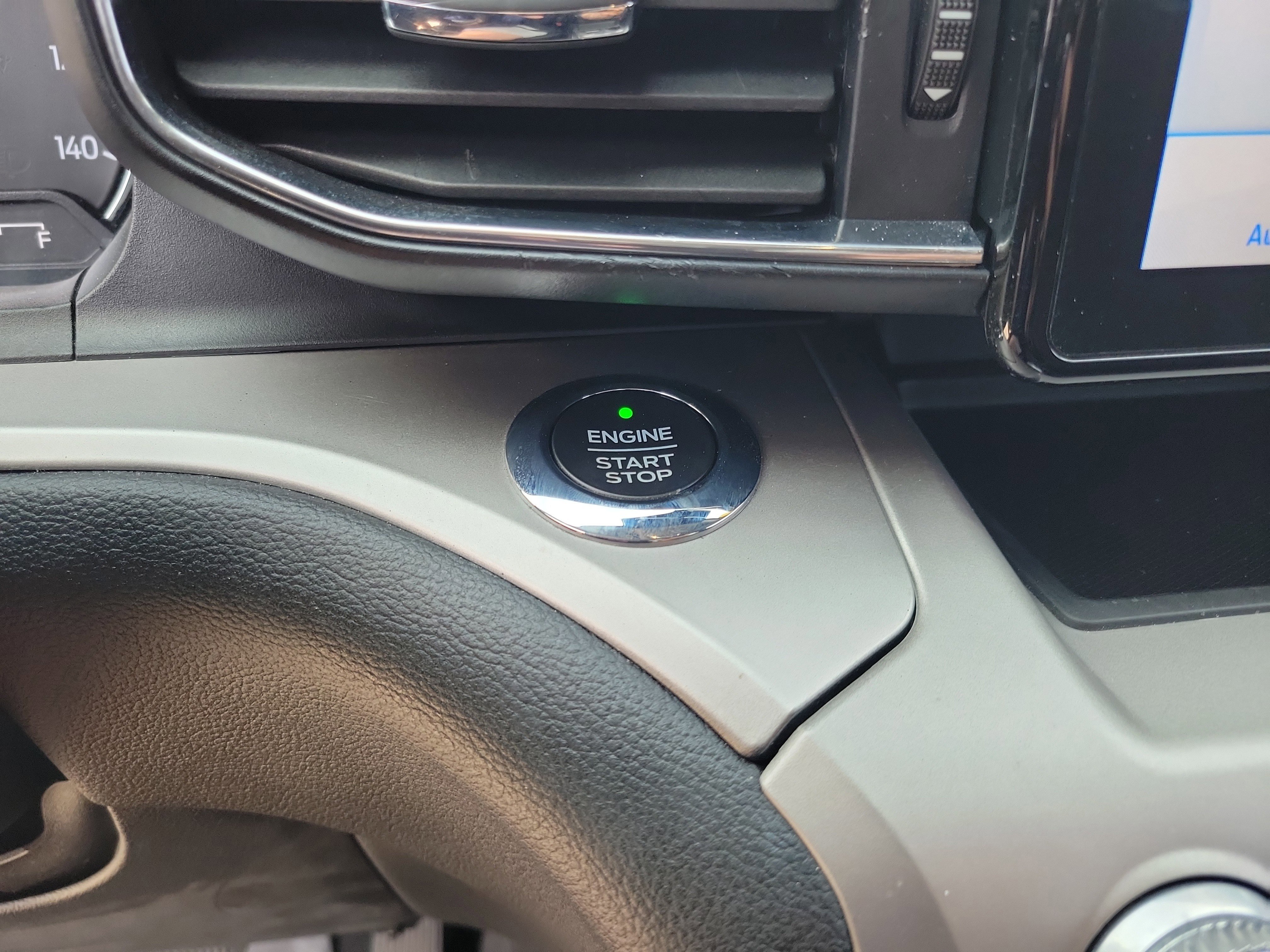 Used 2021 Ford Explorer XLT w/ Equipment Group 202A image 16