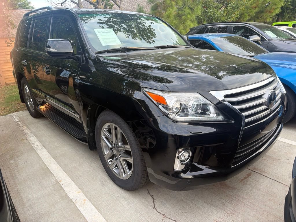 Used 2014 Lexus LX 570 4WD image 2