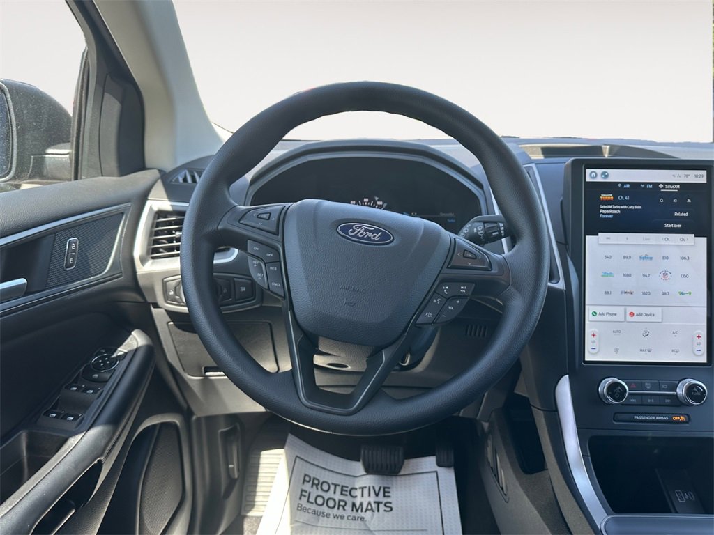 Used 2024 Ford Edge SE image 12