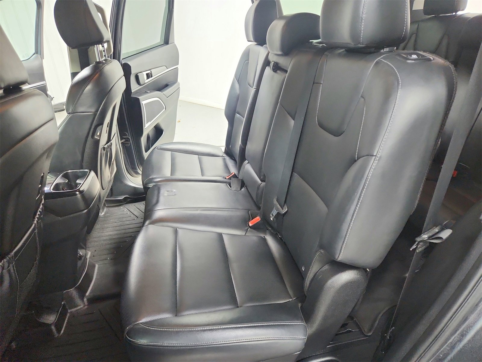 Used 2021 Kia Telluride LX image 30