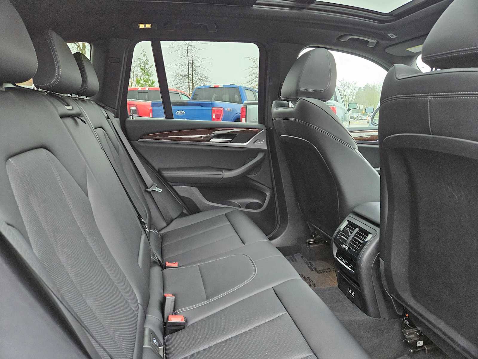 Used 2024 BMW X3 xDrive30i image 15