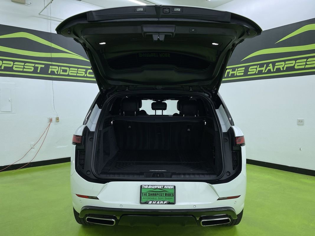 Used 2023 Land Rover Range Rover Sport SE Dynamic image 9