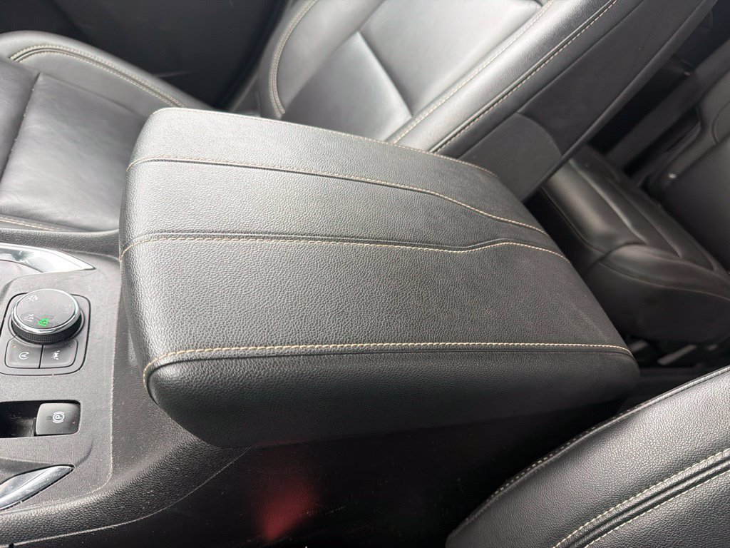 Used 2023 Chevrolet Traverse LT AWD/4WD image 29