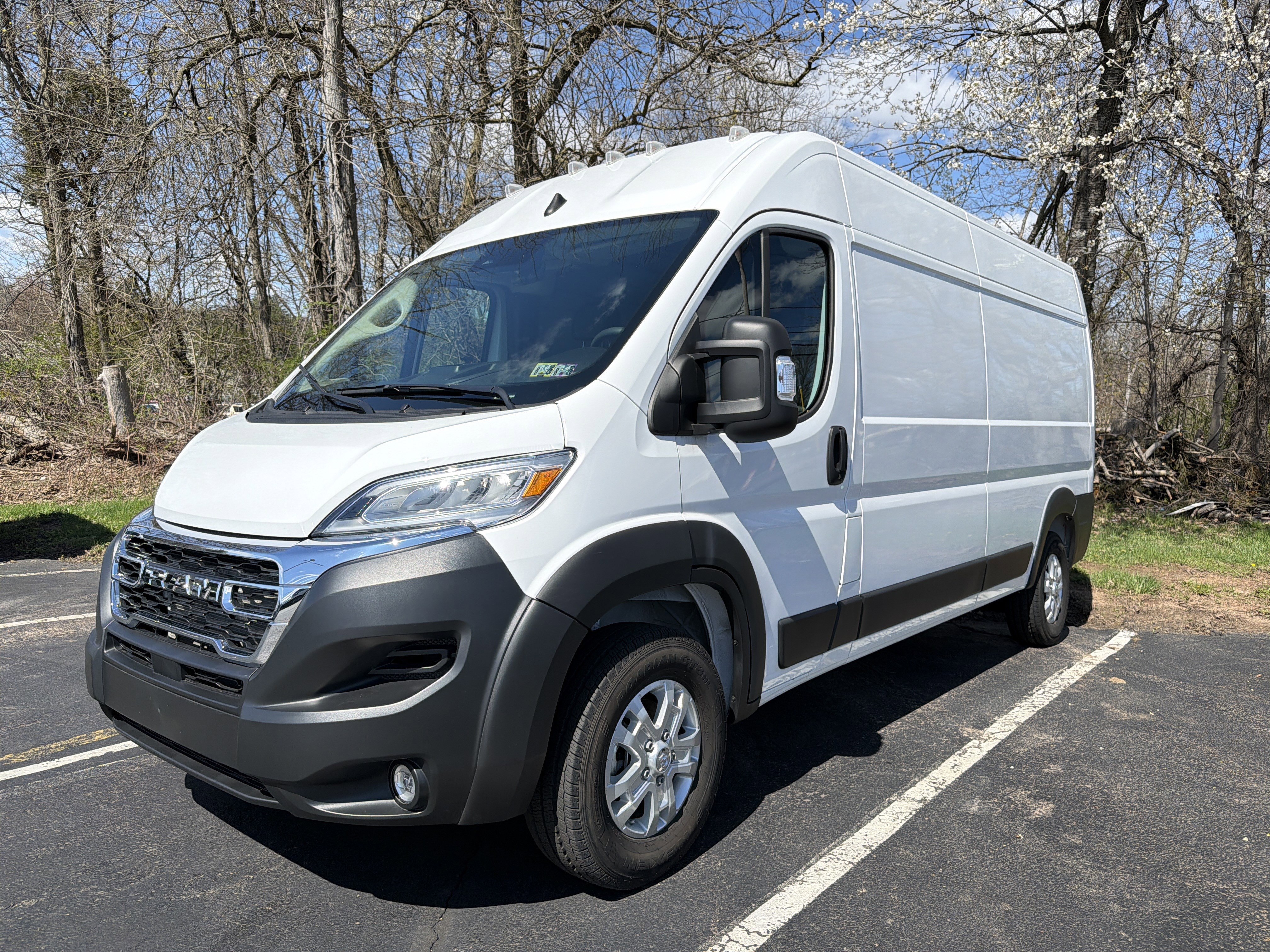 Used 2024 RAM ProMaster 2500 w/ Quick Order Package 22G SLT FWD image 3