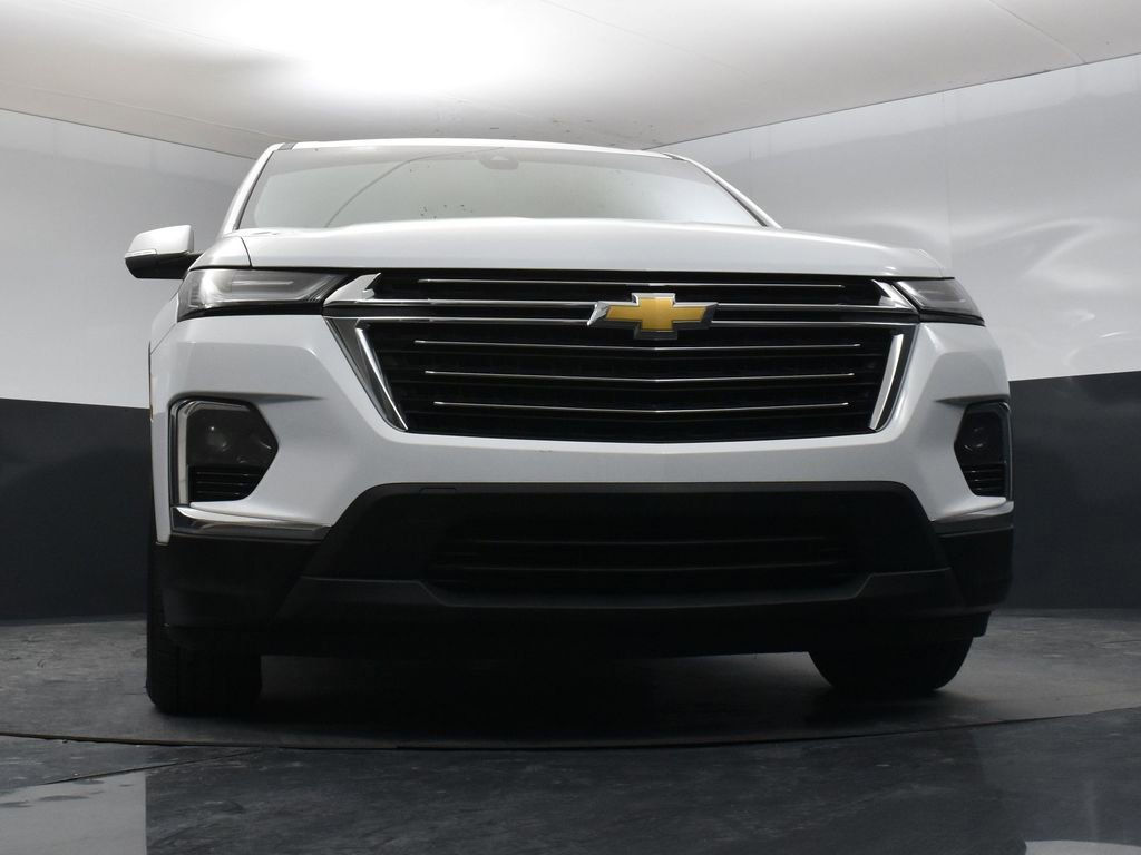 Used 2023 Chevrolet Traverse LT w/ LPO, Cargo Package AWD/4WD image 8