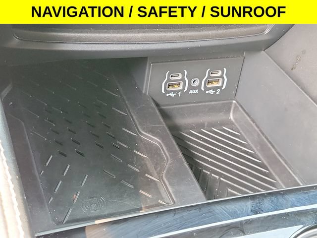Used 2025 Chrysler Pacifica Limited FWD image 23
